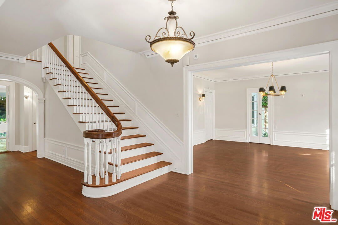 301 S Arden Blvd – photo 5
