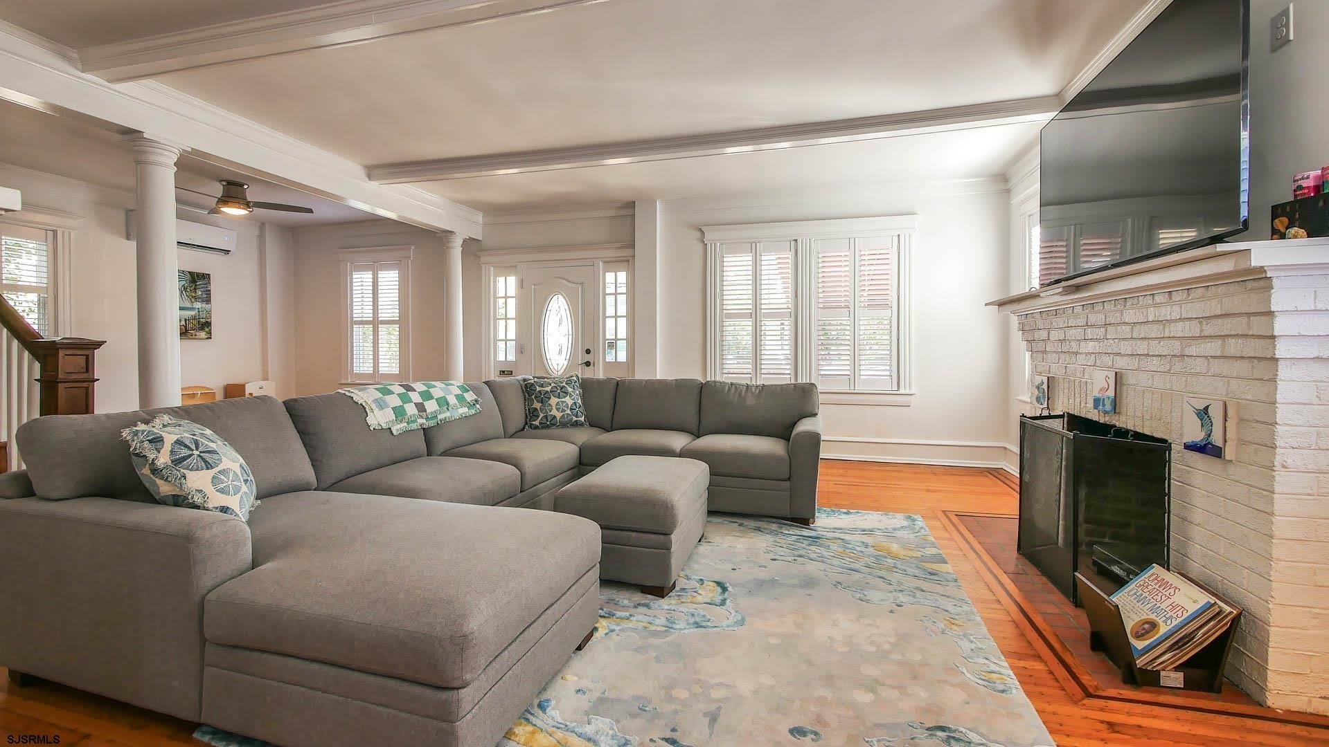 5403 Ventnor Ave – photo 4
