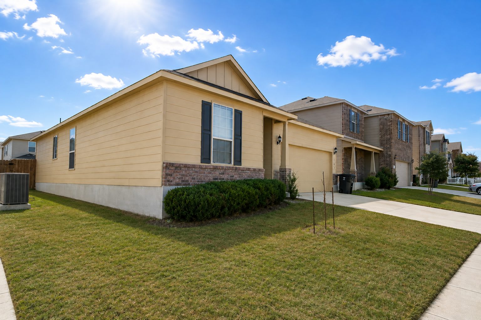 302 W Orion Dr – photo 3