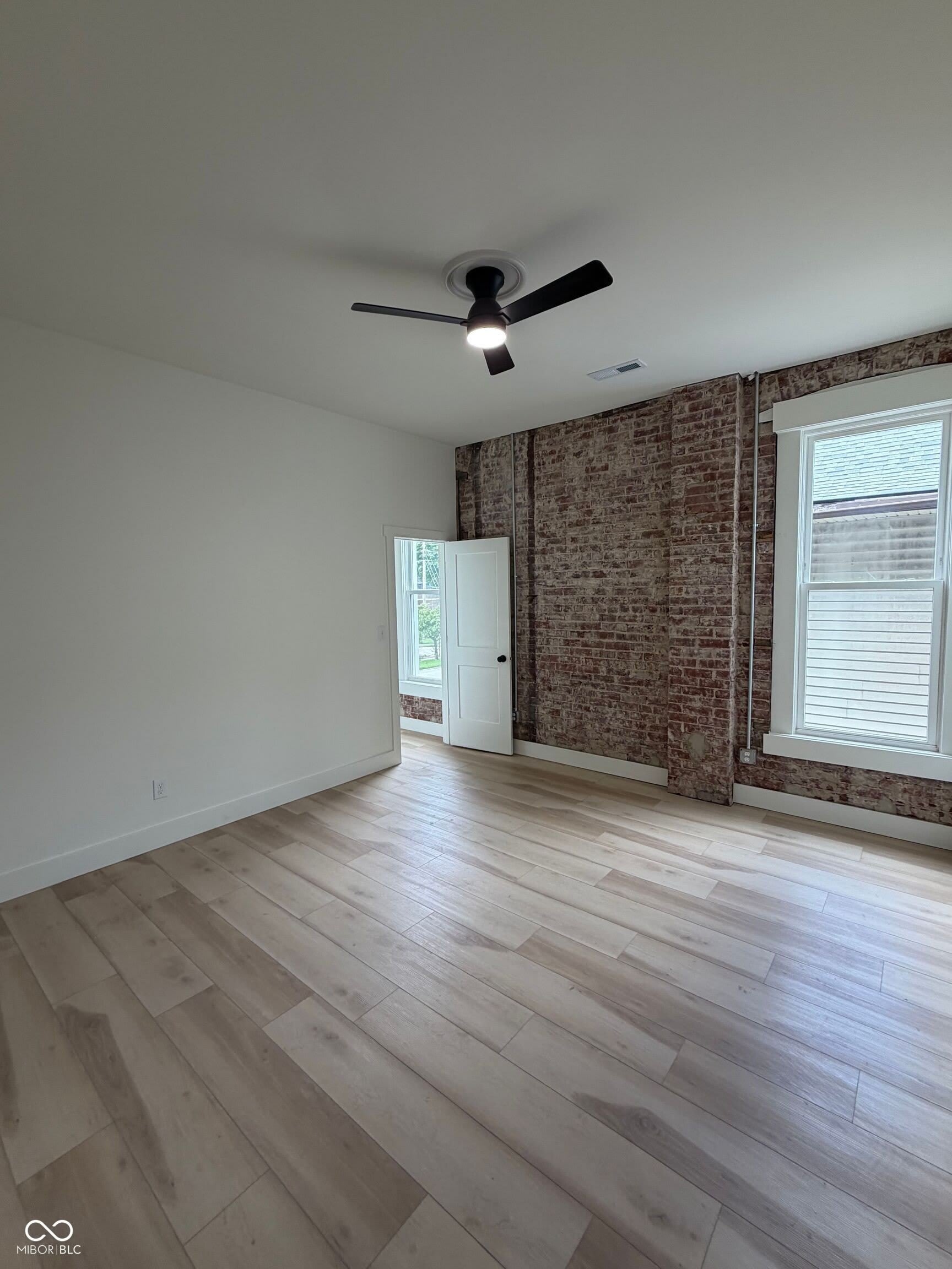 2701 N College Avenue – photo 3