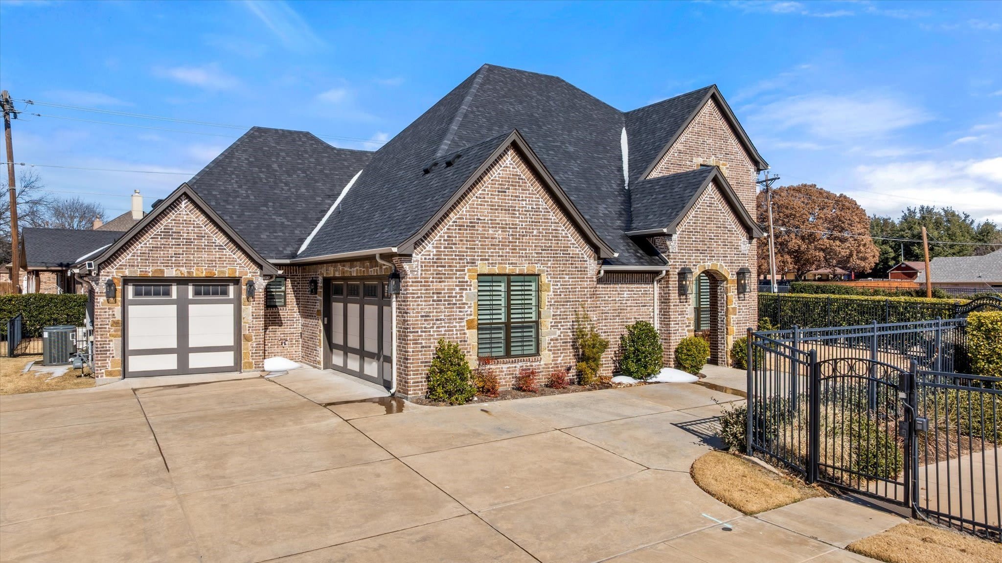1001 Quarry Court – photo 1