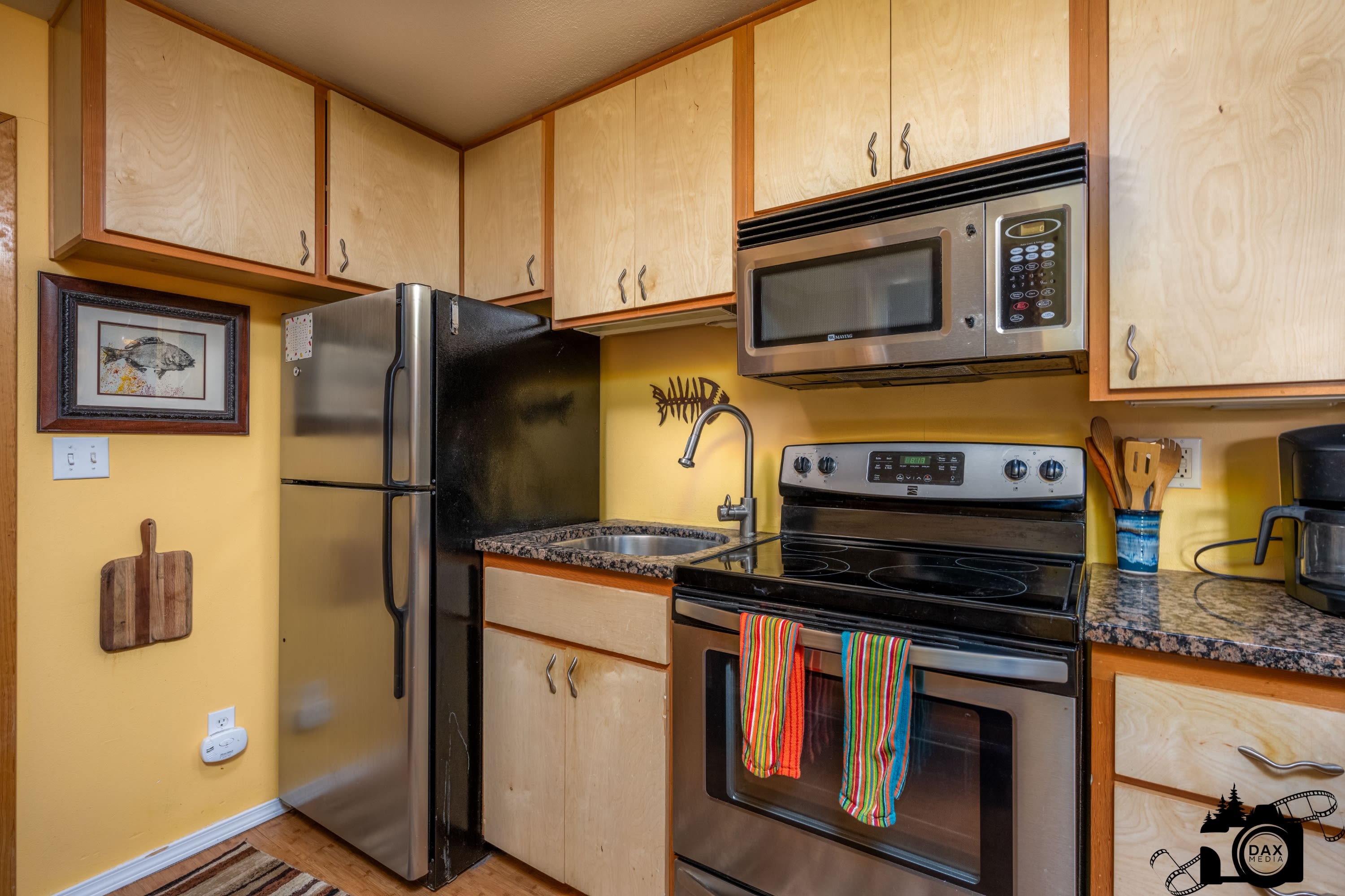 1007 Second Avenue – photo 2