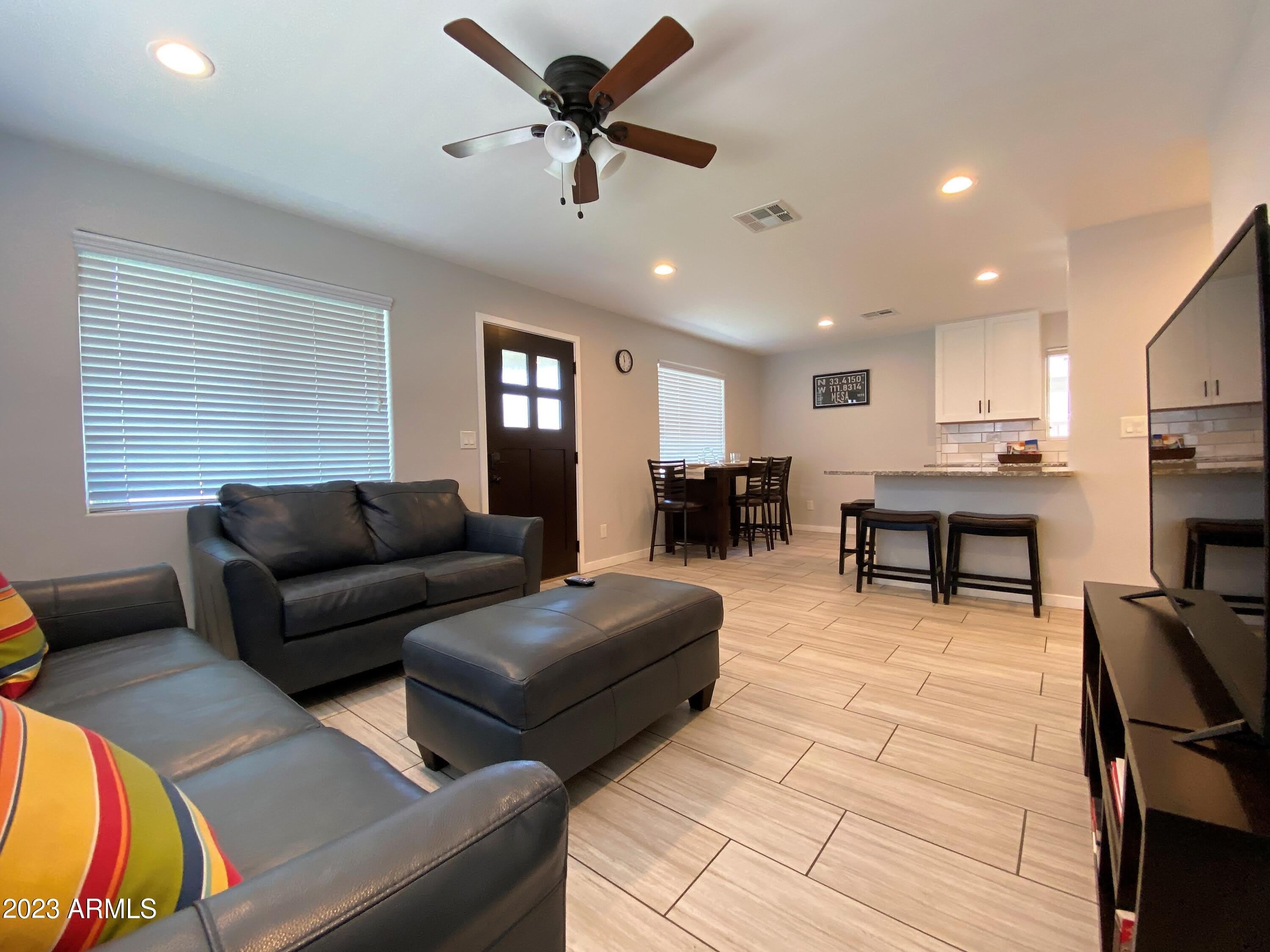 33 N Hobson – photo 4