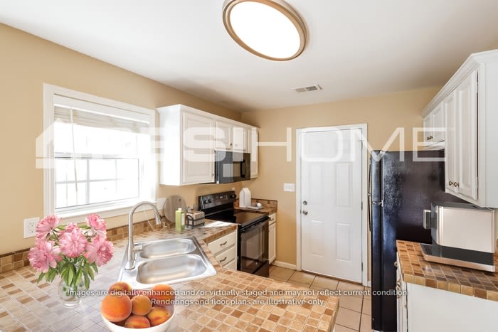 7932 Wynwood Lane – photo 2