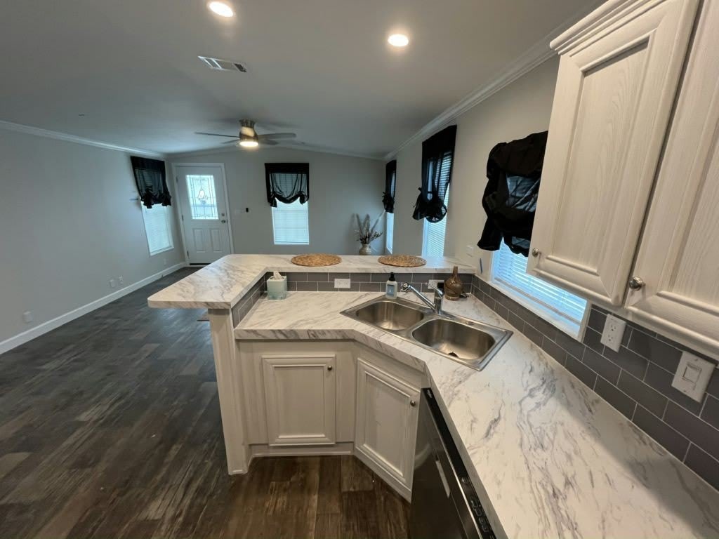311 Lighthouse Way – photo 5