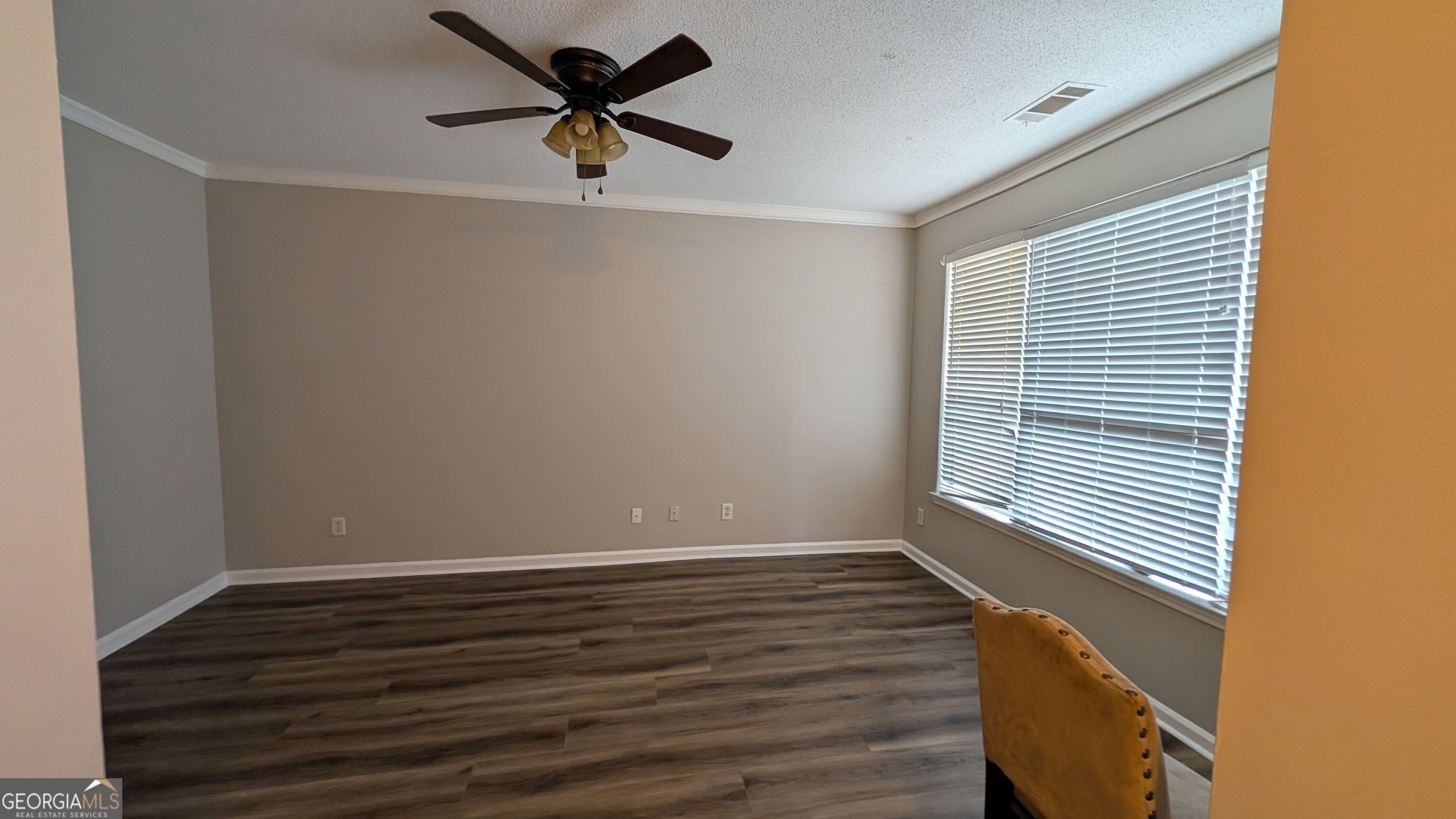 370 Brentwood Drive – photo 4