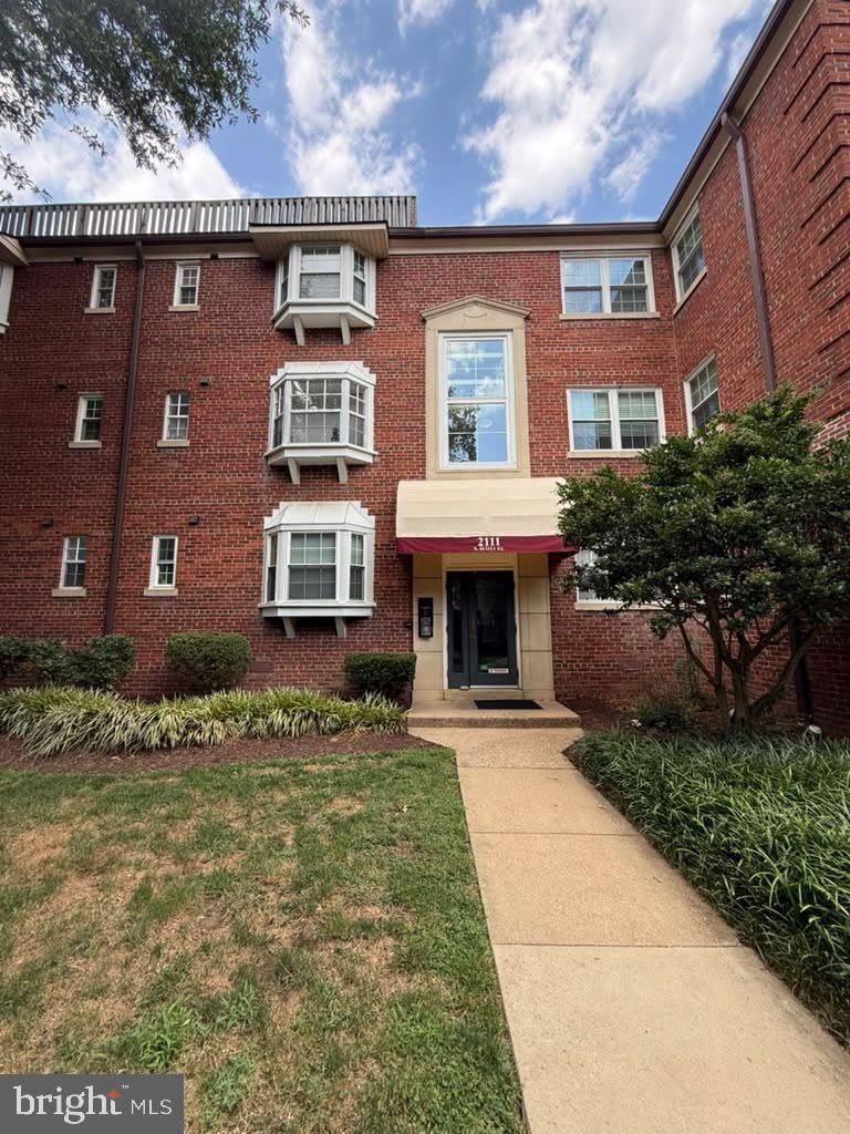 2111 N Scott Street – photo 1