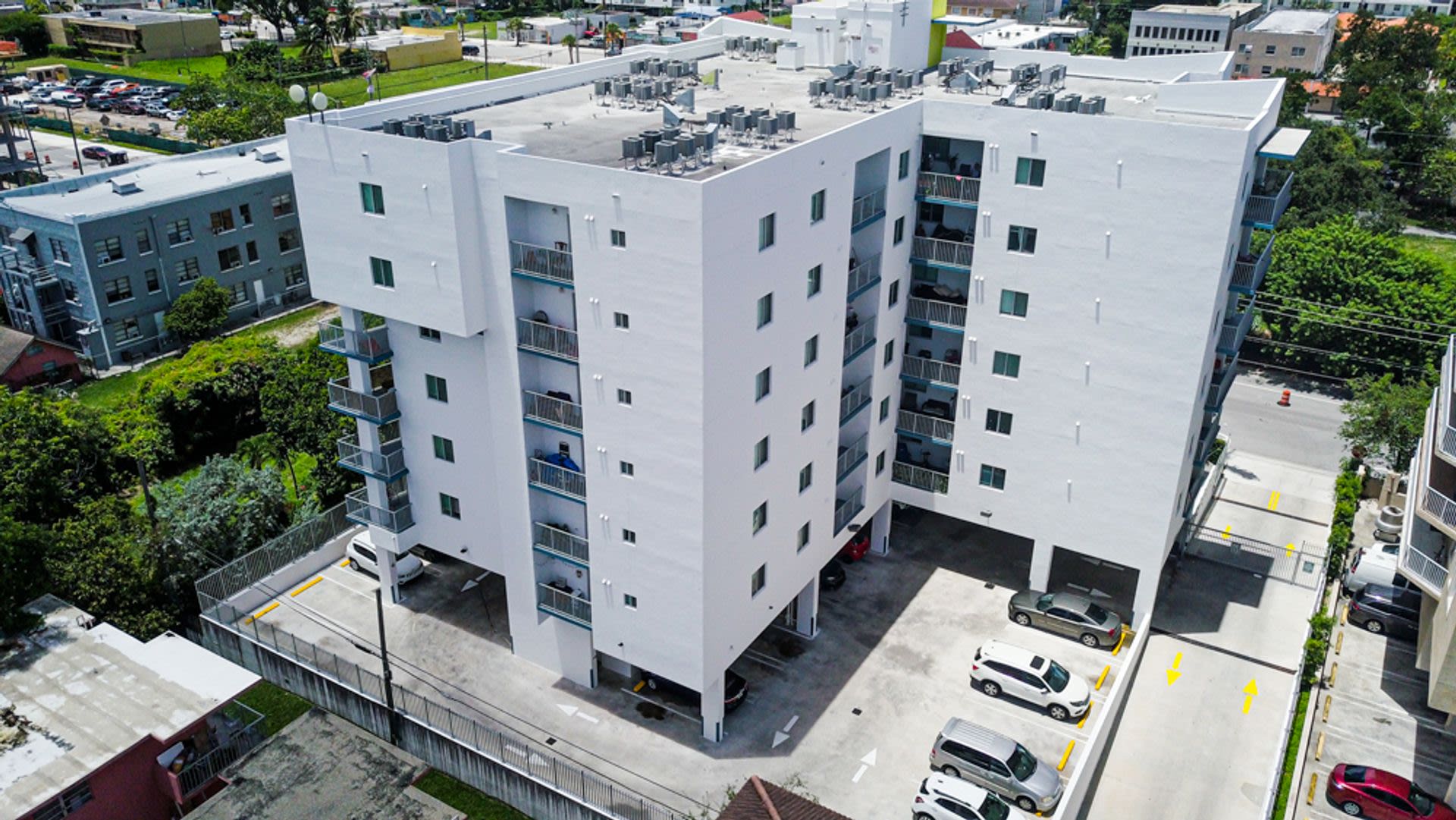 Vista del Rio Apartments – photo 2