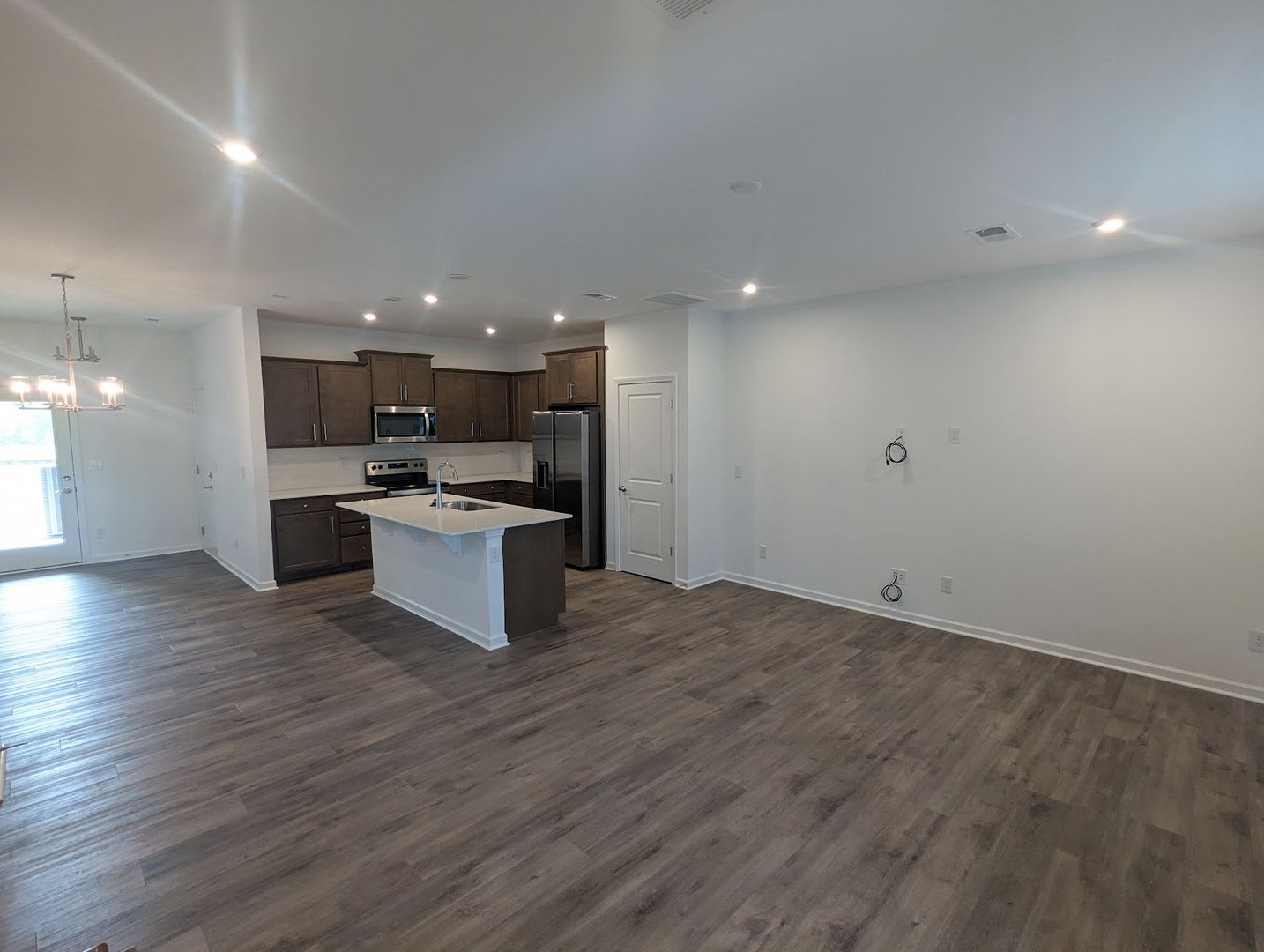 3 Bedroom Townhome in Charlotte Convenient to I-485 and I-77 – photo 3
