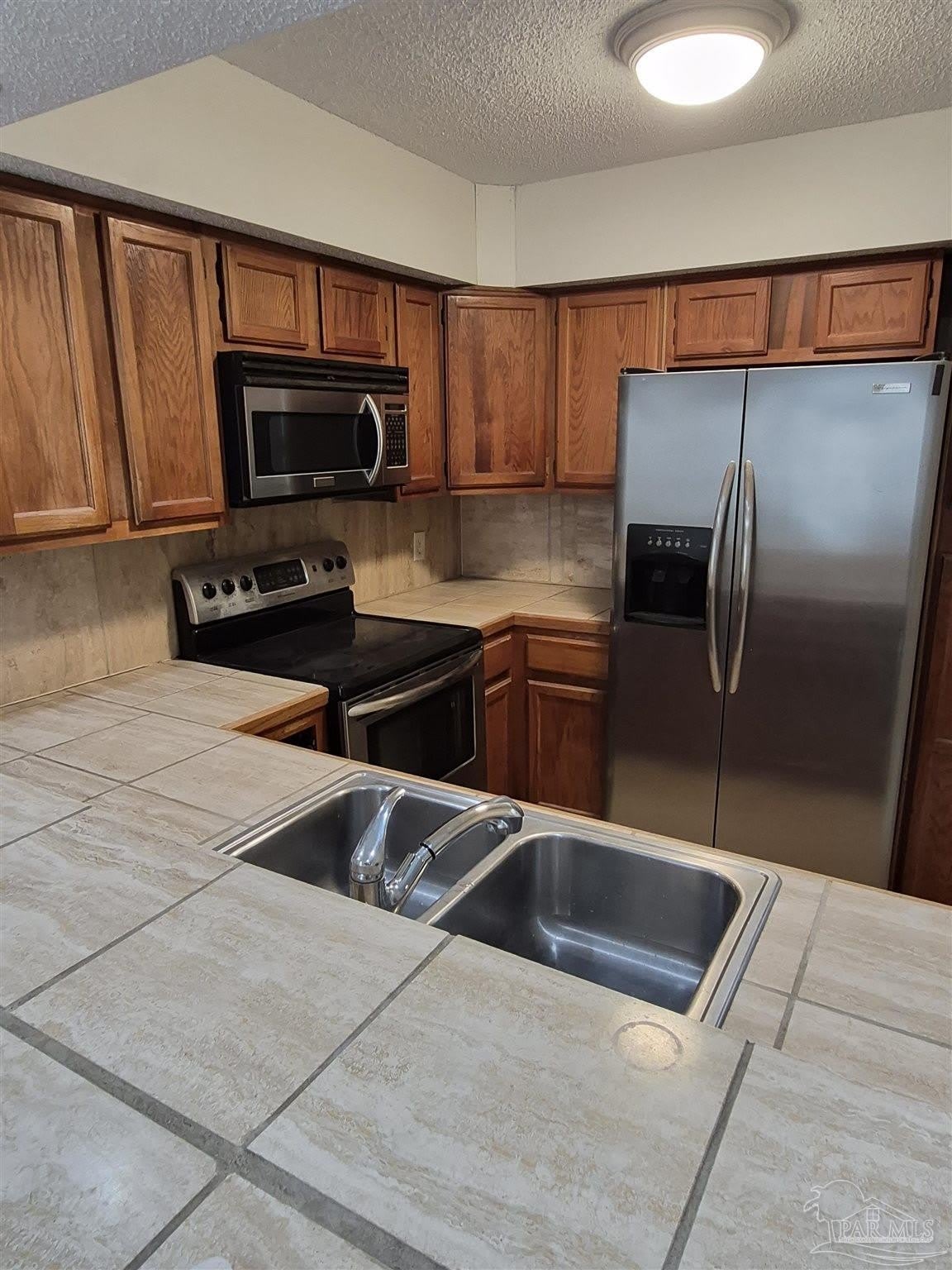 537 Petros Cir – photo 3