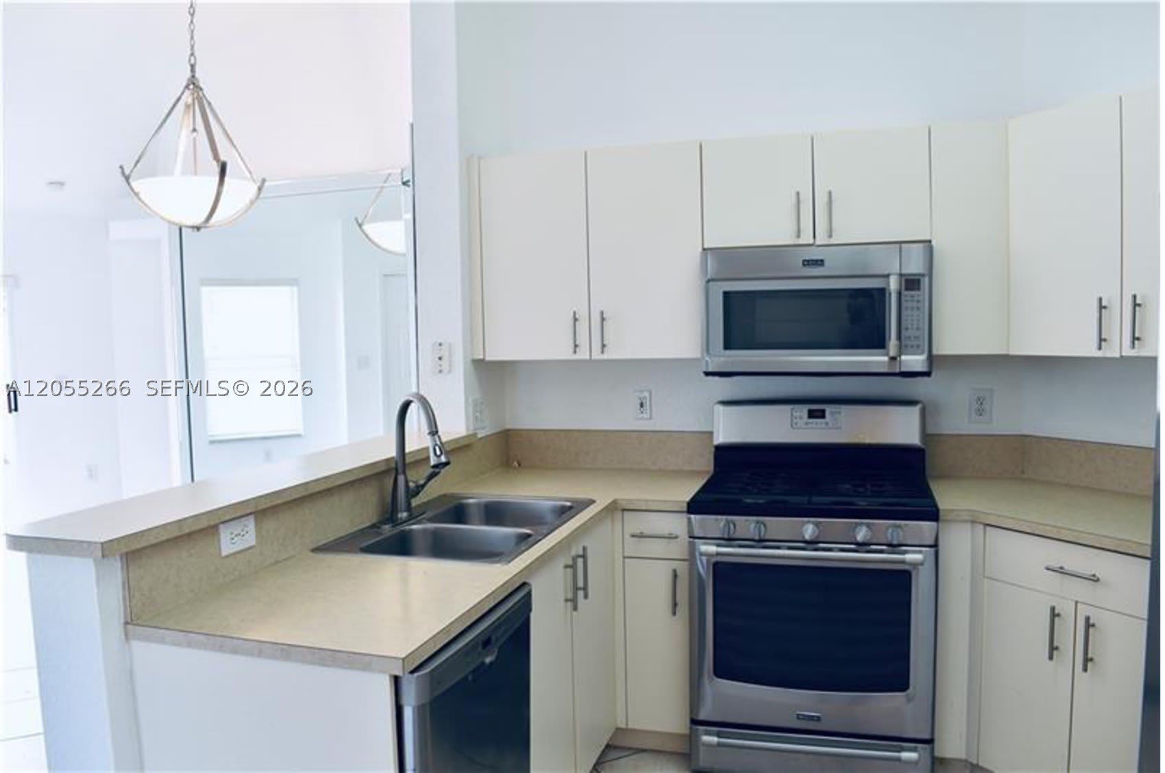 8978 NW 53rd St – photo 4