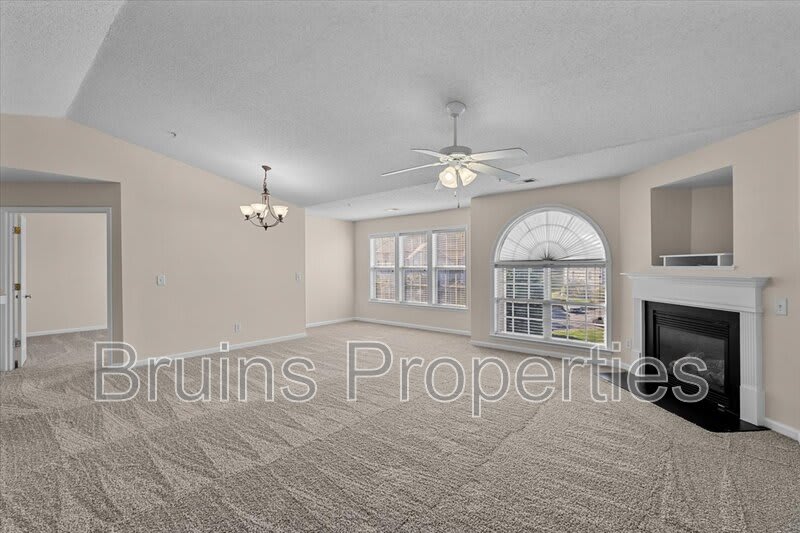 6117 Hedgecock Circle – photo 1