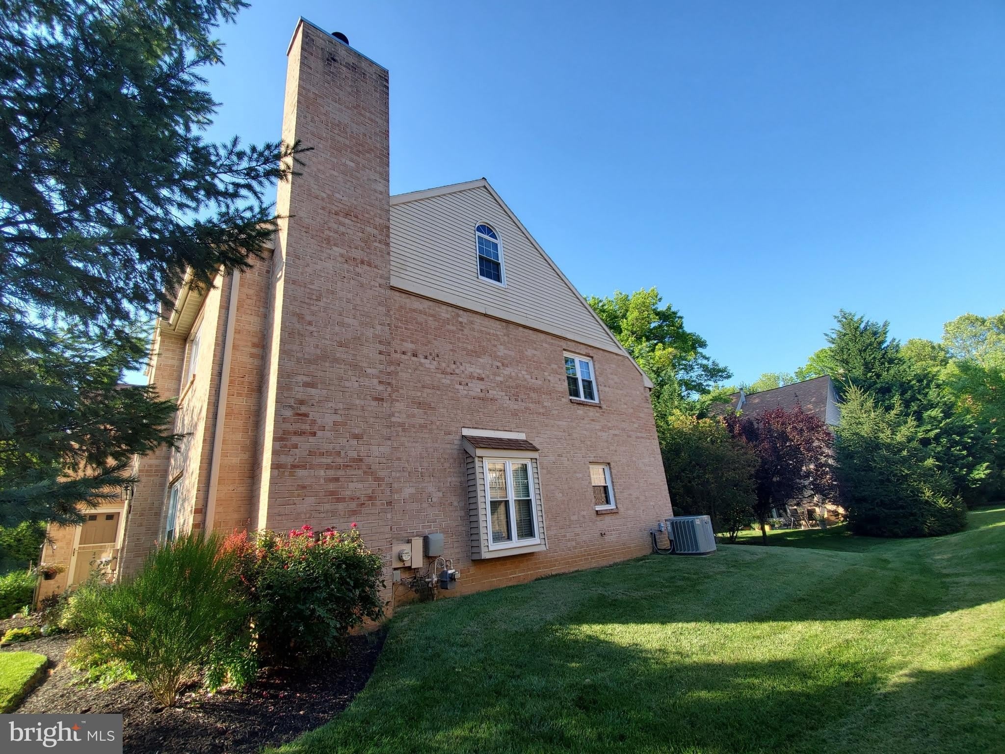 37 RAMPART Drive – photo 4
