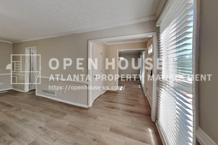 3867 Buckland Drive Southwest – photo 4