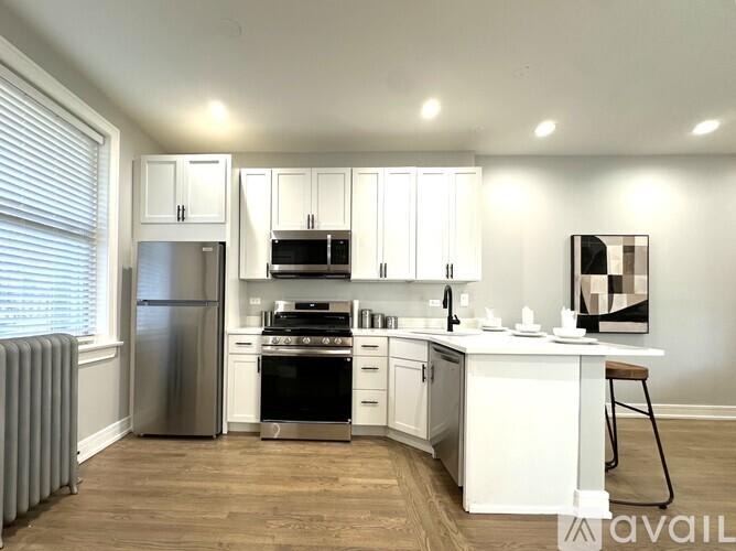 5452 North Paulina St – photo 4