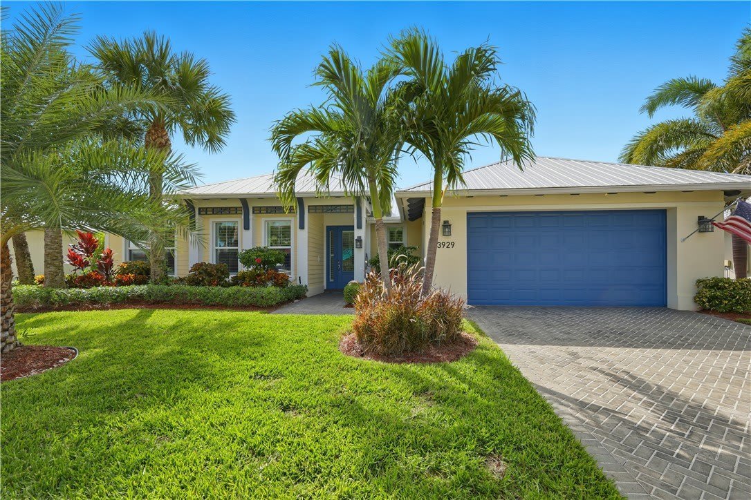 3929 Shoreside Drive – photo 1