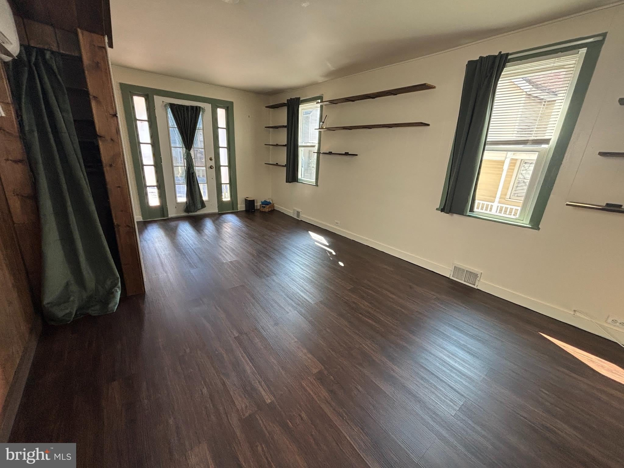 167 WEST Avenue – photo 5