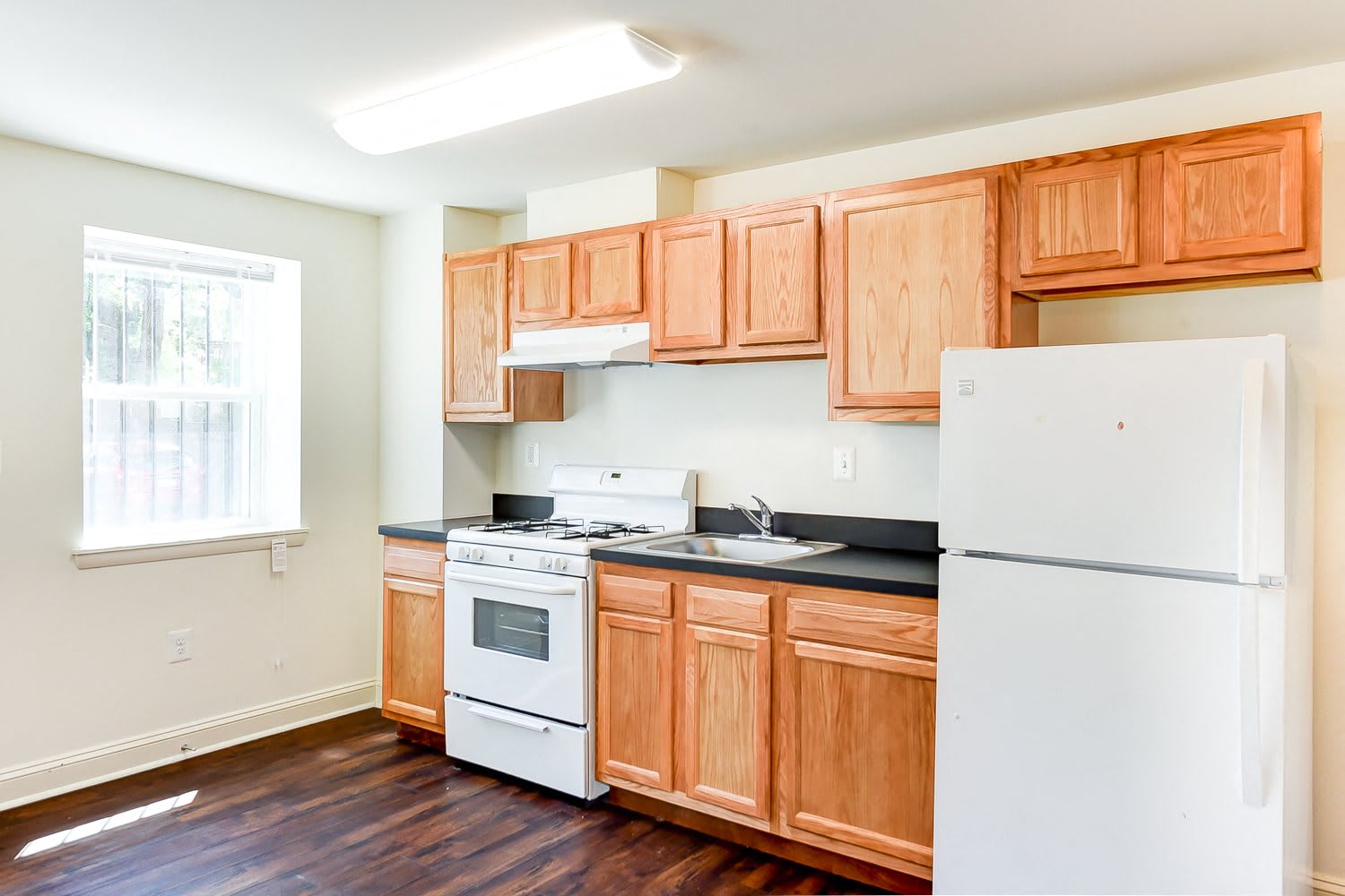 734 Longfellow Street – photo 2
