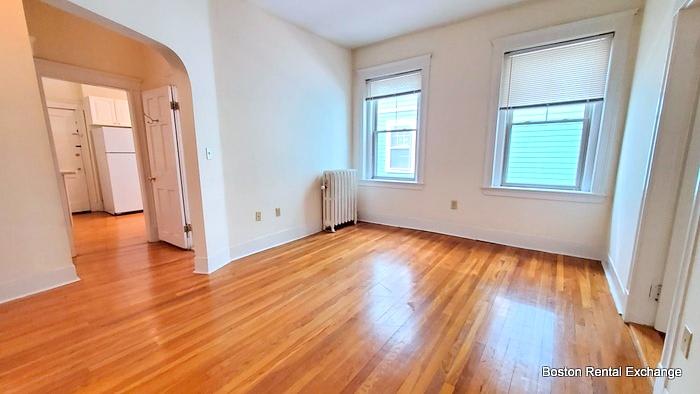 91 Trowbridge St. – photo 1