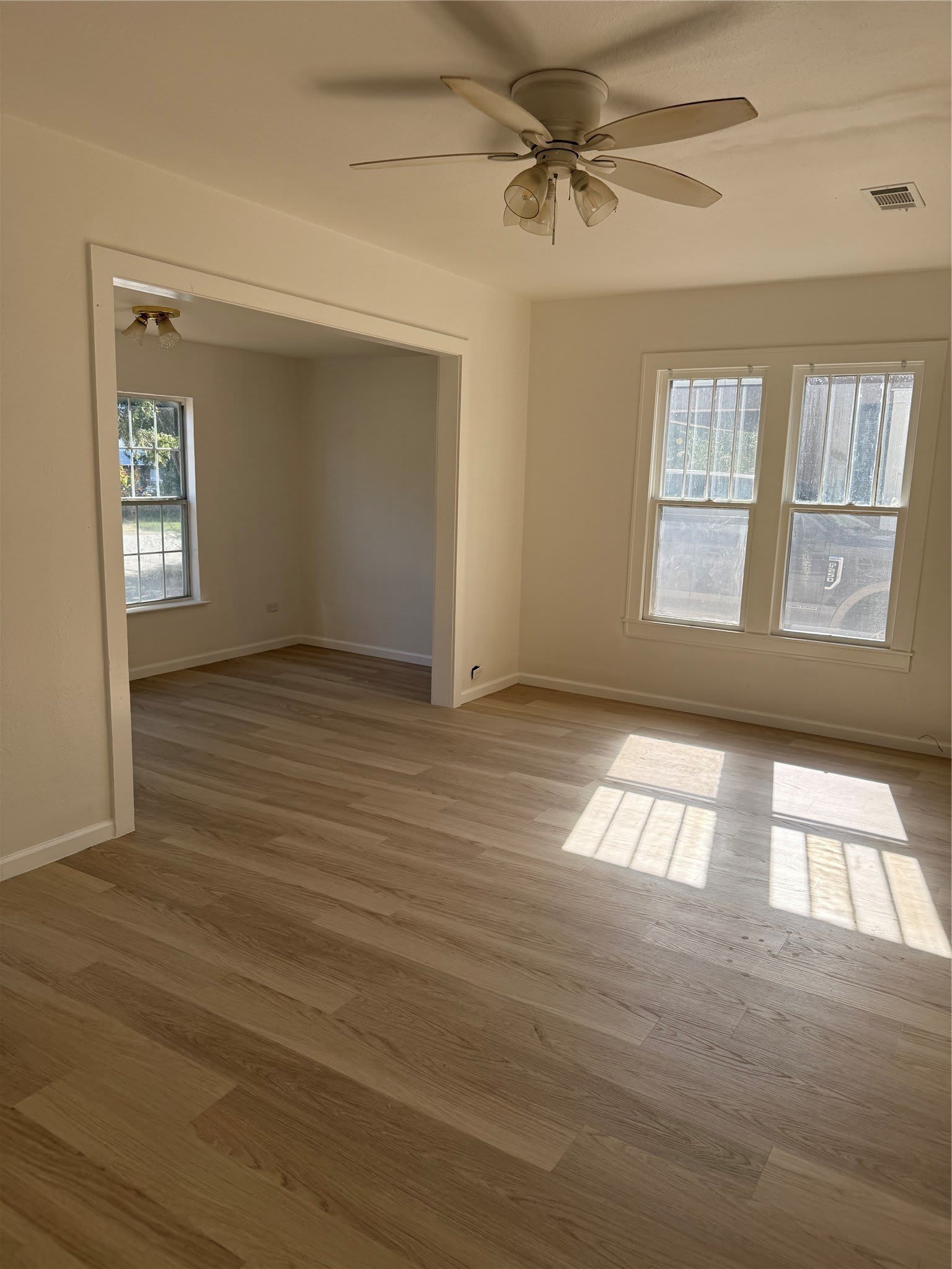 1217 W Walker Street – photo 4