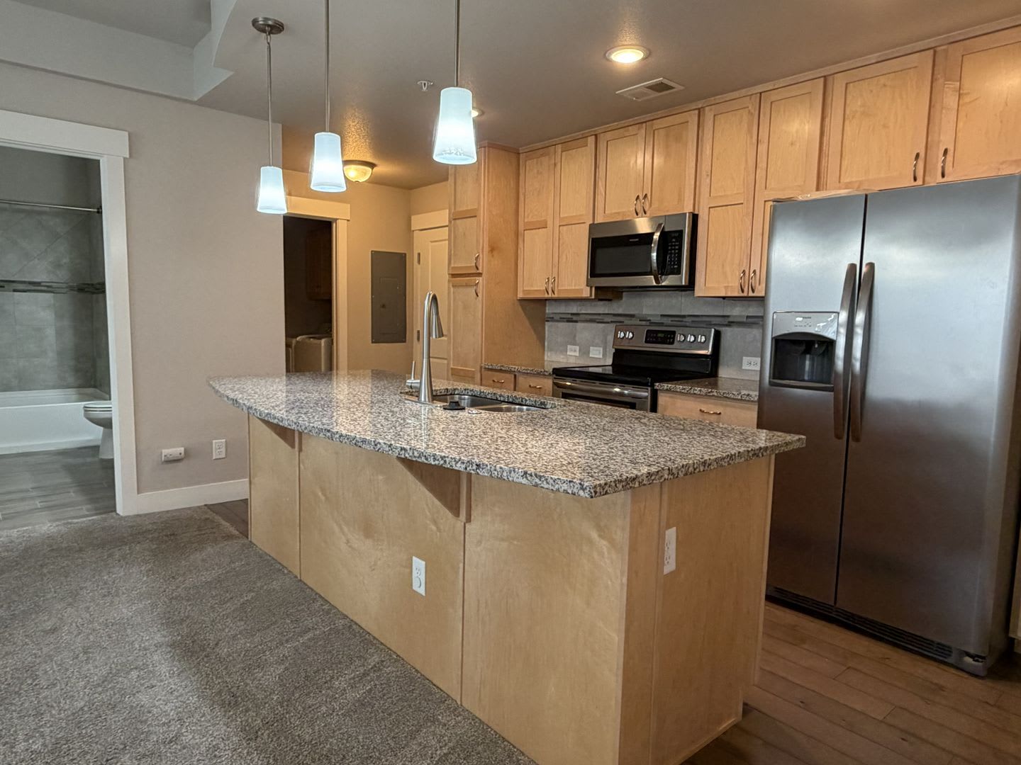 200 Off First Month Secure Stylish Convenient 2 Bed Condo In Loveland – photo 4