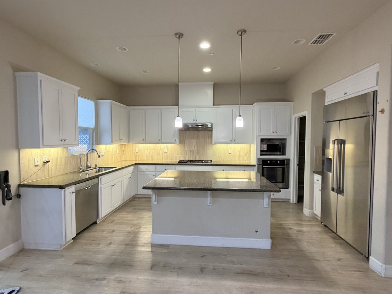 90 N Winchester Blvd – photo 3