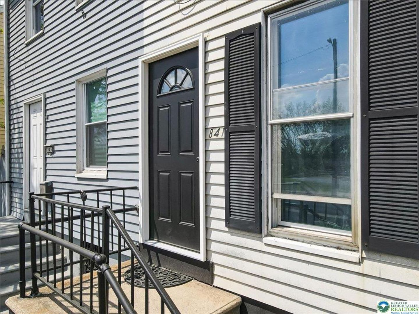 Beautifully updated 3-bedroom home in Allentown, PA, offering spacious living with modern finishes. – photo 2