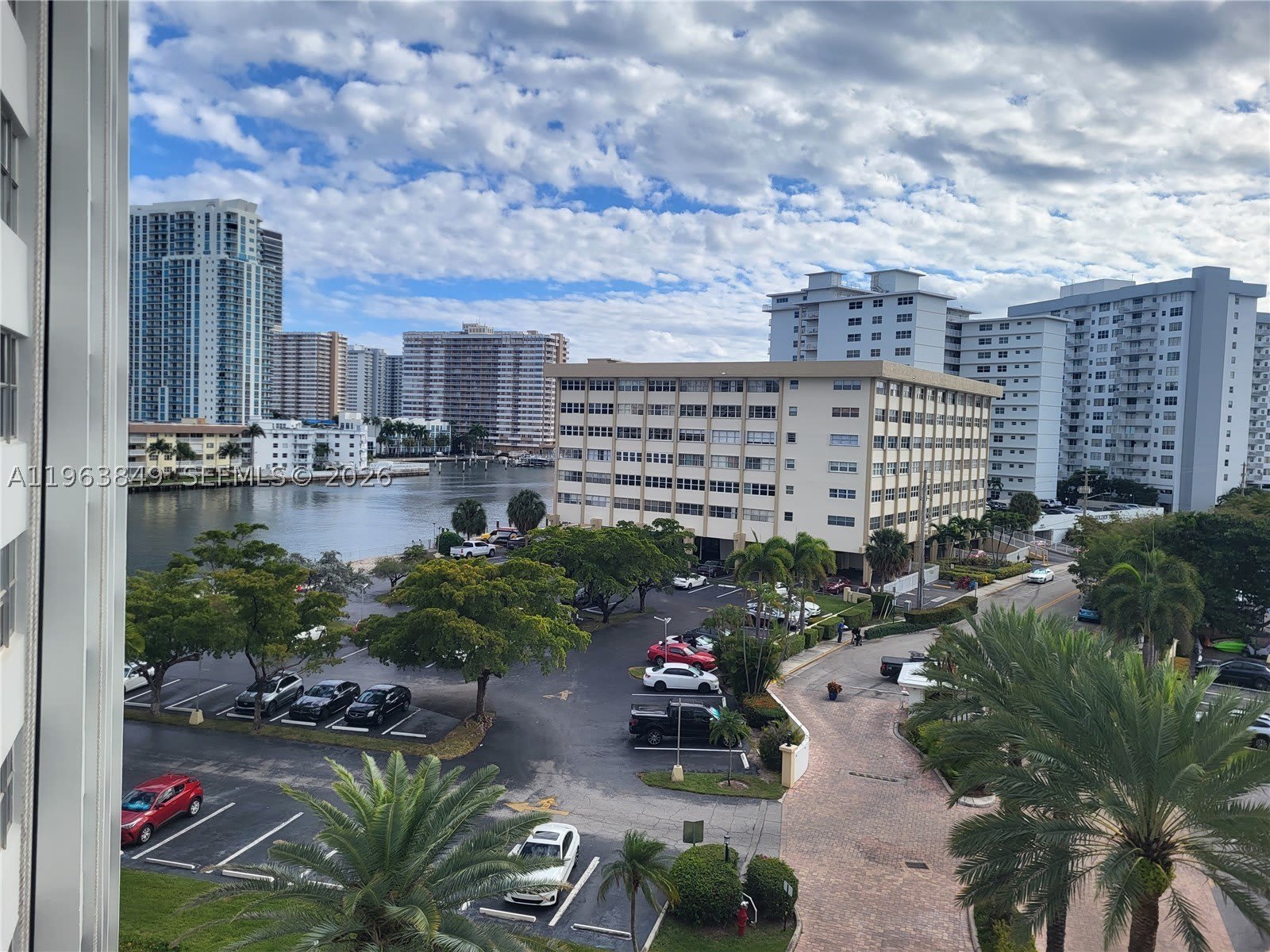 100 Golden Isles Dr – photo 1