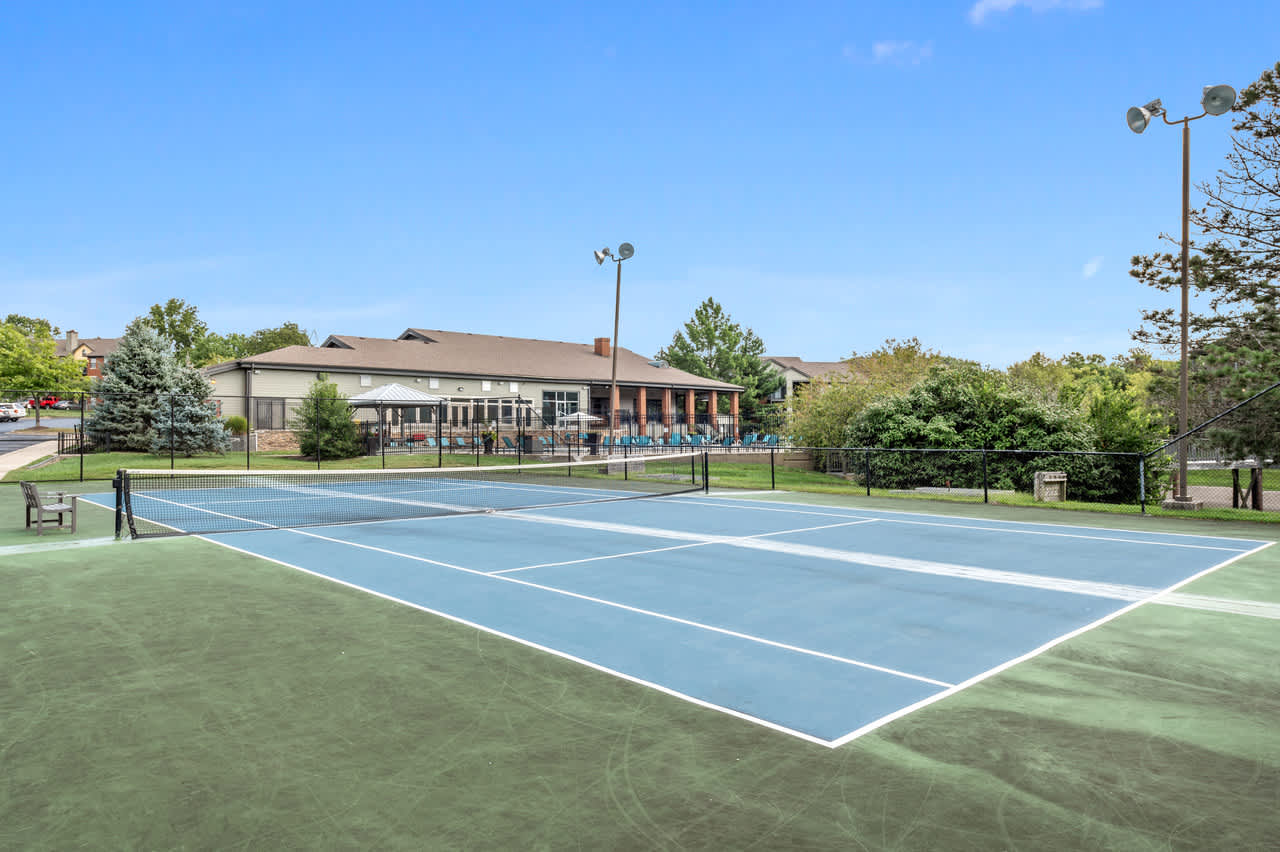 The Racquet Club Apartments – photo 3