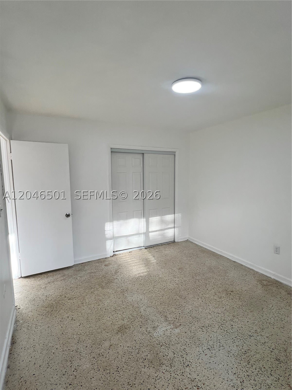 1946 NE 167th St – photo 2