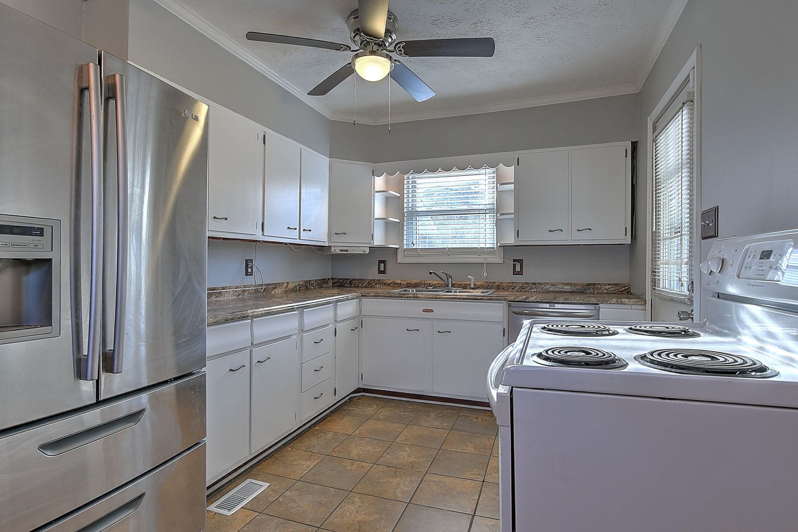 4151 Cameron Rd – photo 3