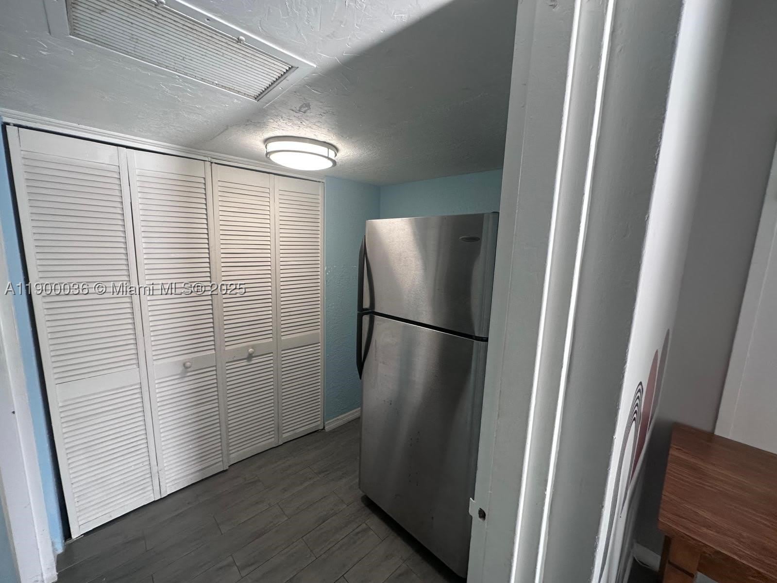 26 Diplomat Pkwy – photo 3