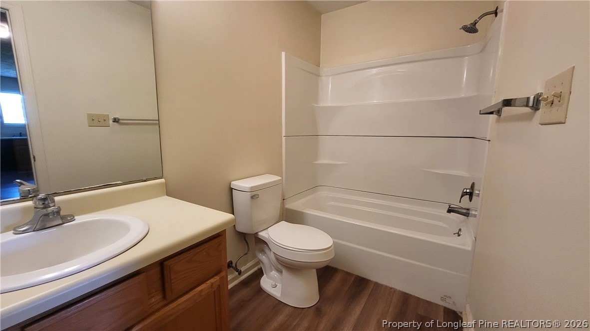 2380 Oak Street – photo 5