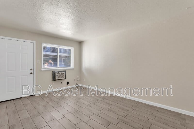 714 Darina Avenue – photo 3
