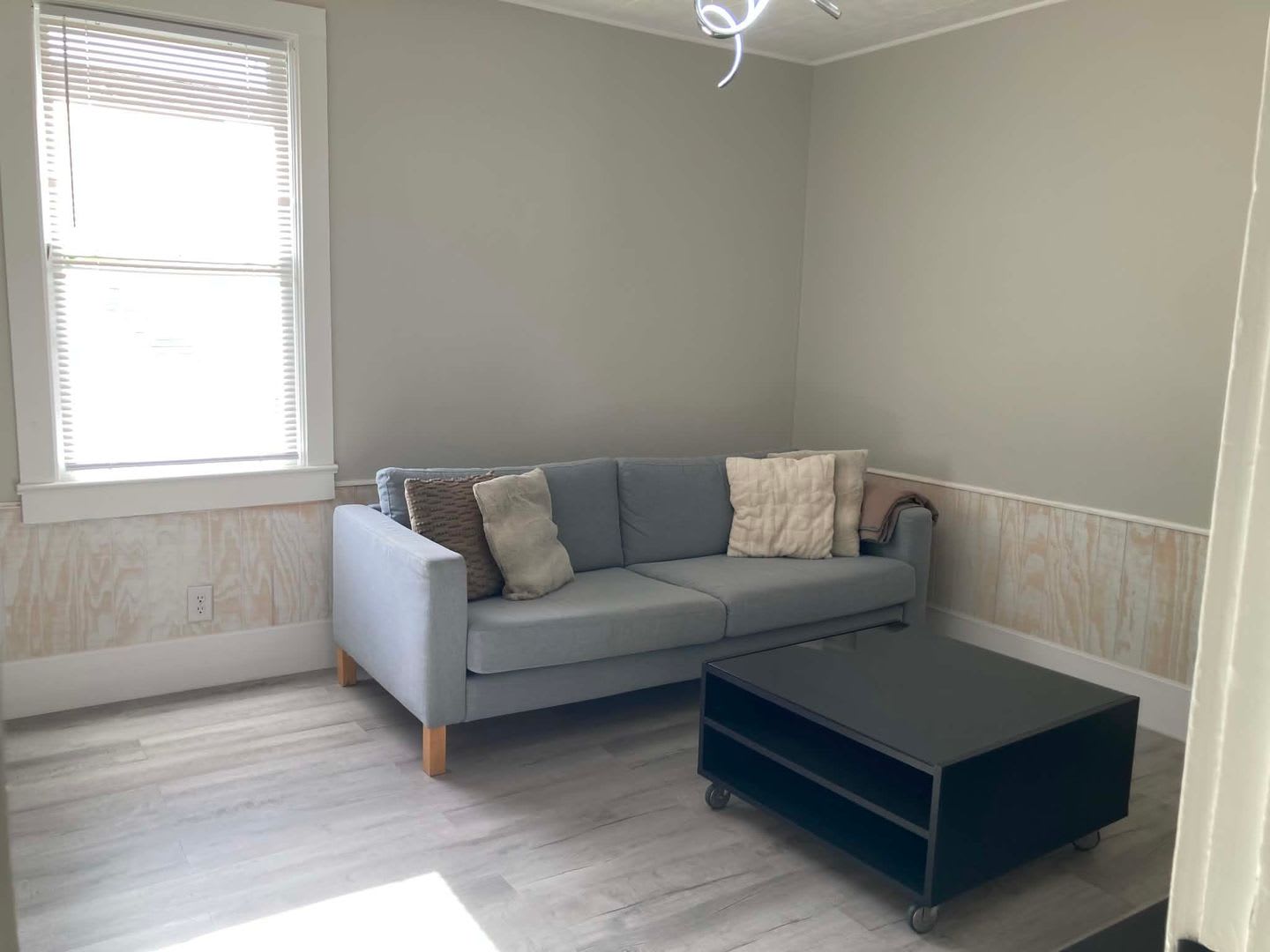 31 W Oakwood St – photo 3