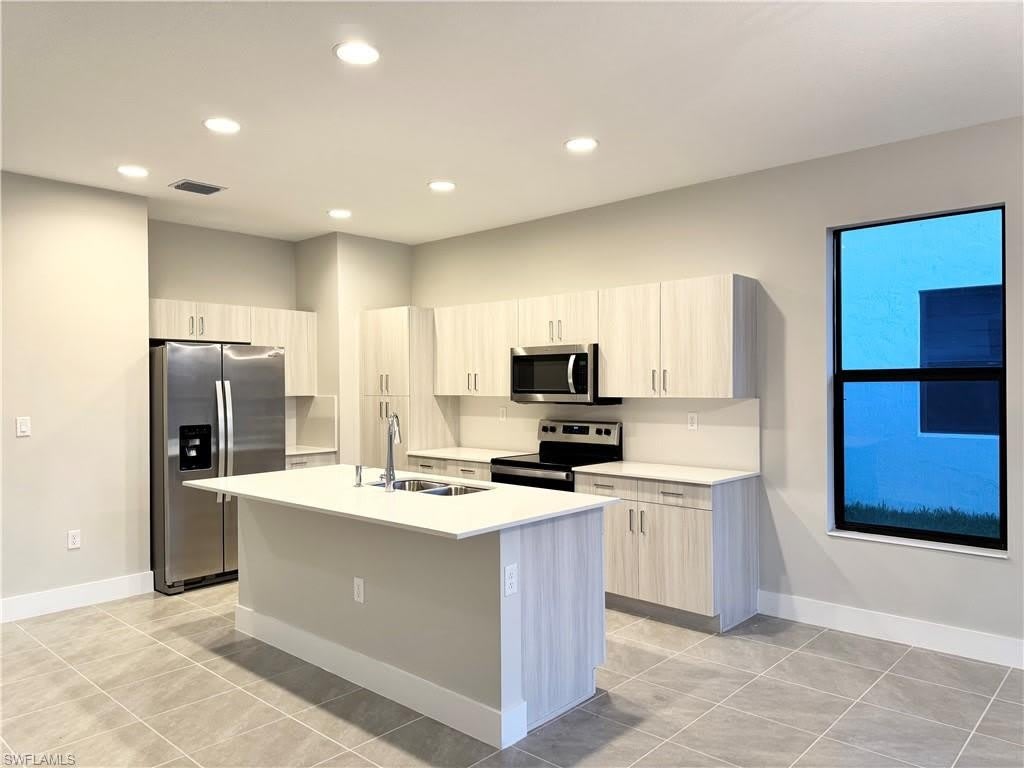 5570 Cassidy Ln – photo 3