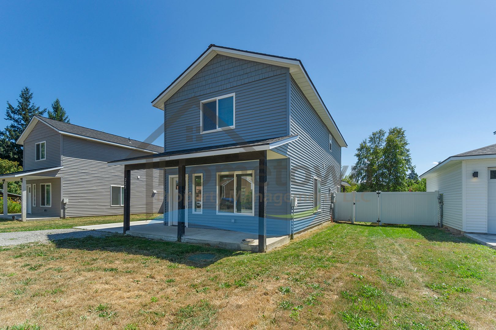 3 Bedroom 2 Bathroom Home with Attached Garage Available in Ponderay! – photo 3