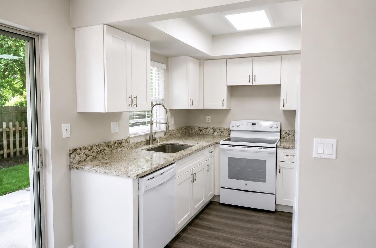 2120 NE 41st Street – photo 4