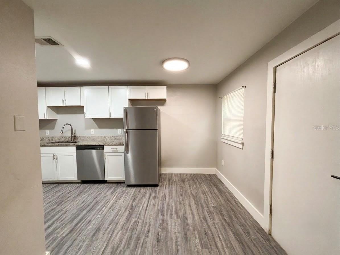 139 AVENUE D SW – photo 5
