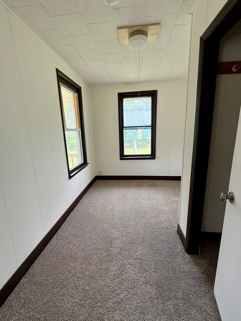 3 bedroom / 2 bath – photo 2