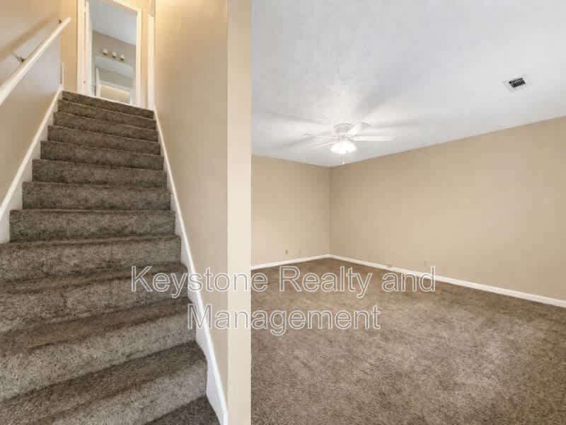 2050 Carneal Lane – photo 5