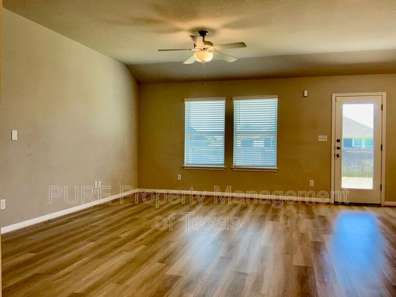 1013 Otello Way – photo 3