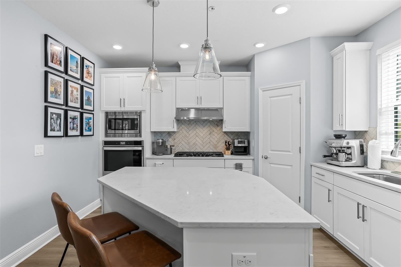 412 S ALBANY Avenue – photo 5