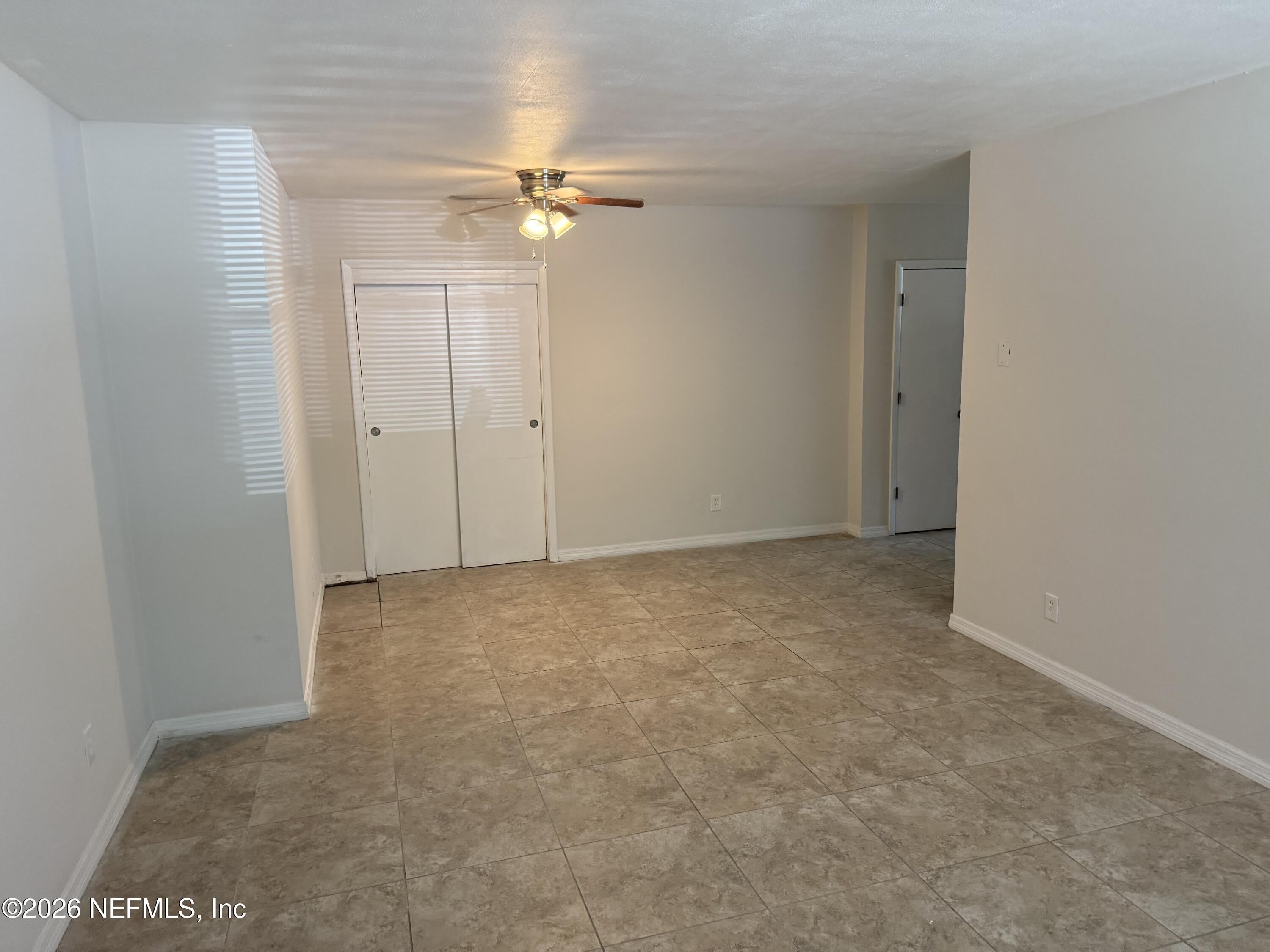 1205 LASALLE Street – photo 4