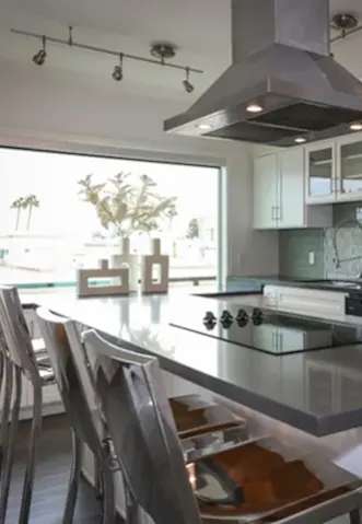 131 S Maple – photo 1