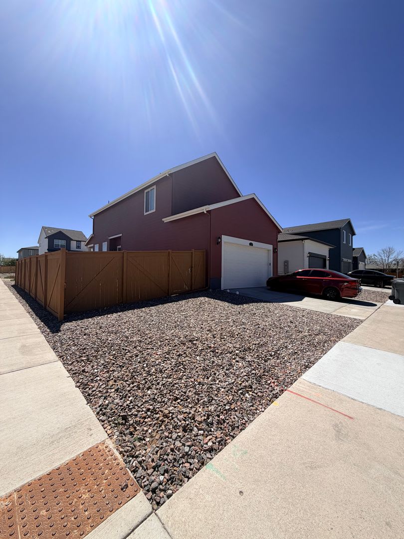 Like-New Single-Family Home in Bennett! – photo 5