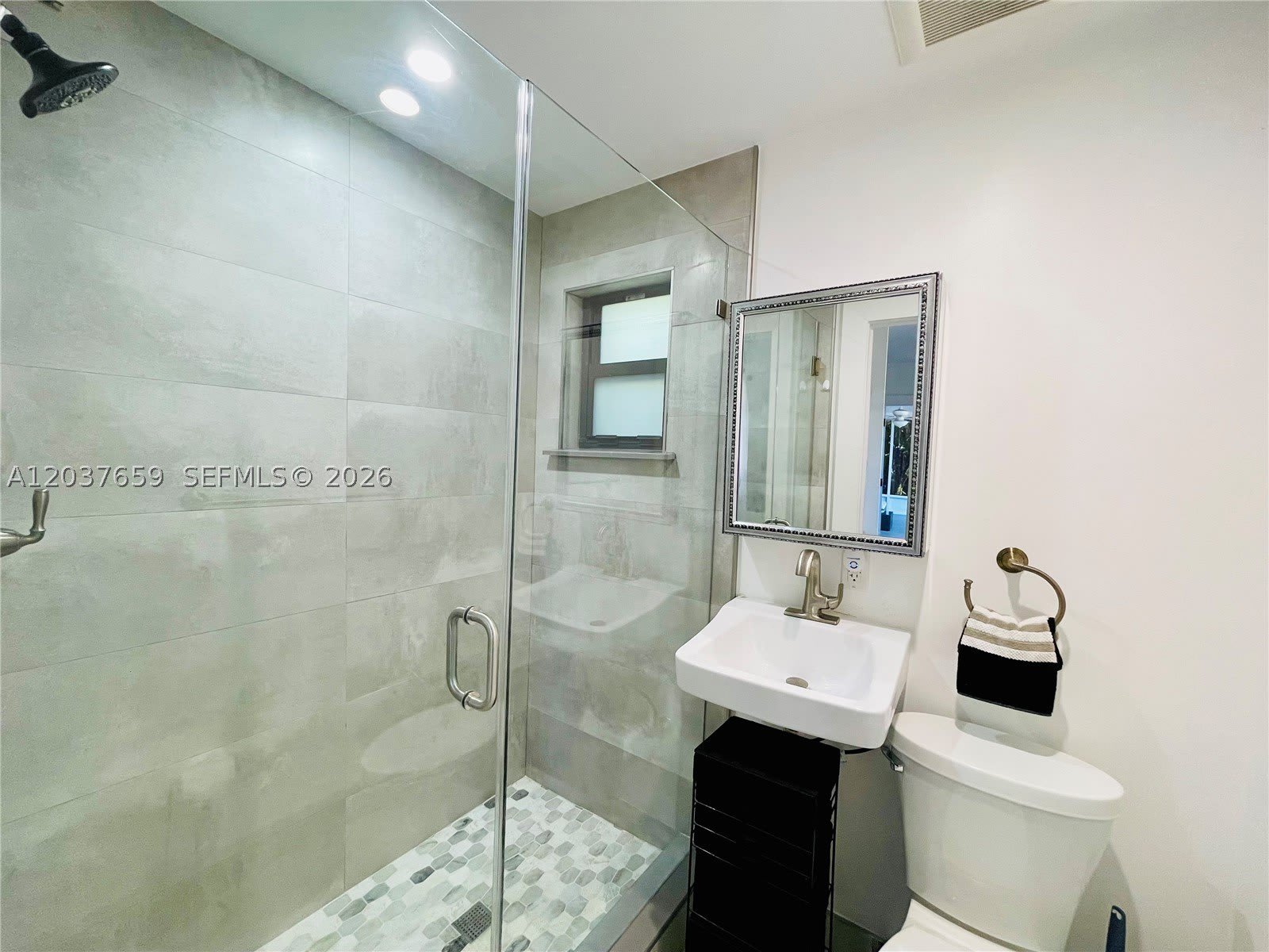 38 NW 52nd St – photo 5