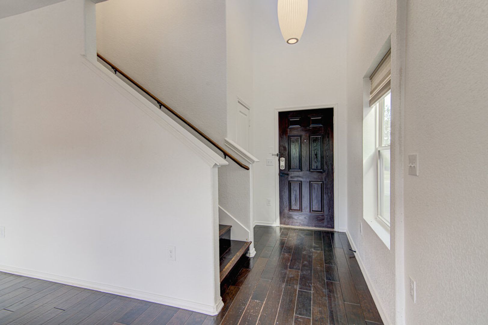 Beautiful 3-Bedroom Home with Bonus Game Room Near Downtown & Airport! – photo 3