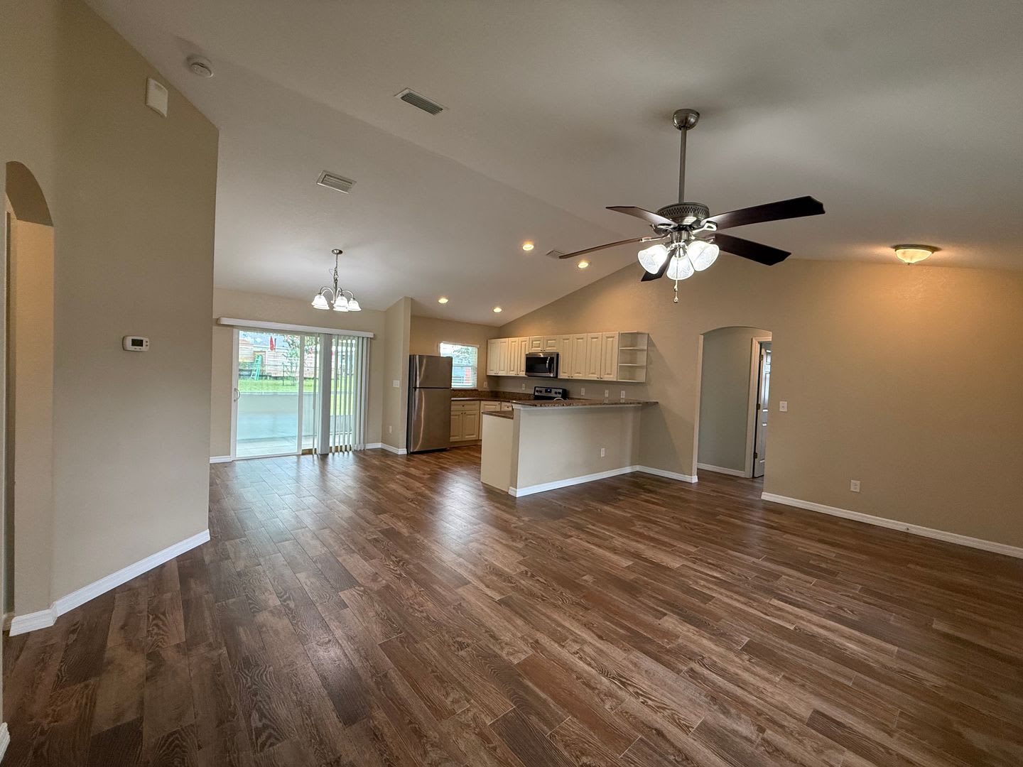 No carpet – photo 5