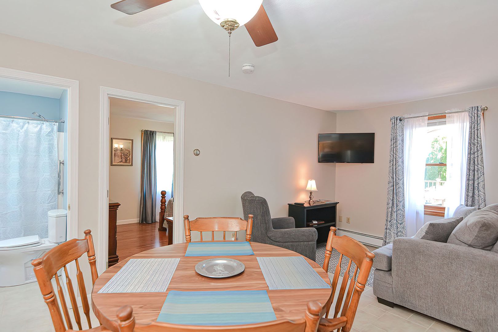 Winter Rental Dot S Place Utilities Included – photo 4